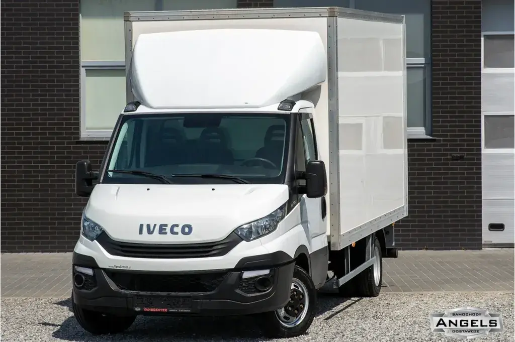 IVECO Daily Kontener 2019